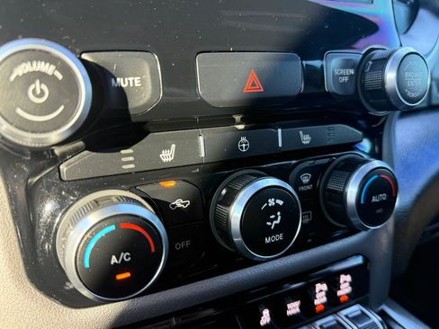 Used 2019 RAM 1500 Big Horn image 26