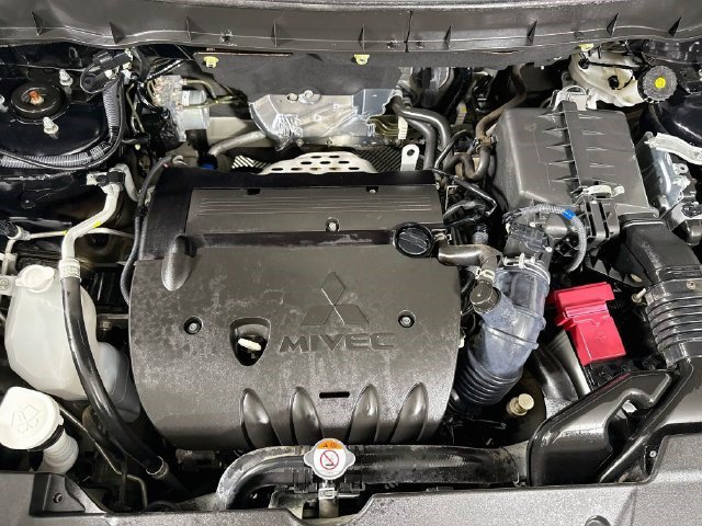 Used 2022 Mitsubishi Outlander Sport SE FWD image 38