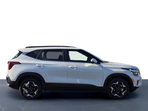 New 2026 Kia Seltos EX image 6