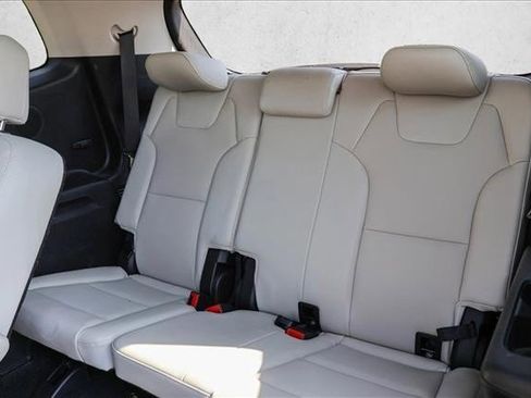 Used 2022 Kia Telluride SX w/ SX Prestige Package image 28