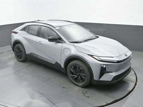 New 2026 Toyota C-HR AWD/4WD image 27
