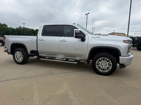 Used 2021 Chevrolet Silverado 2500 High Country w/ Z71 Off-Road Package AWD/4WD image 27