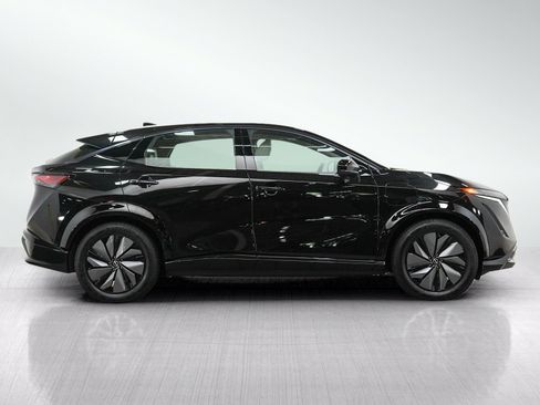 Used 2023 Nissan Ariya AWD image 7