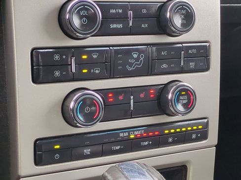 Used 2010 Ford Flex SEL image 30