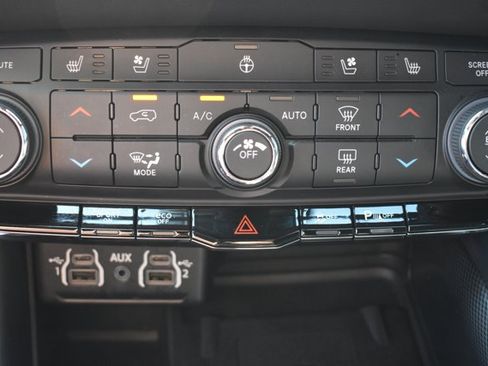 Used 2024 Dodge Durango R/T AWD/4WD image 30