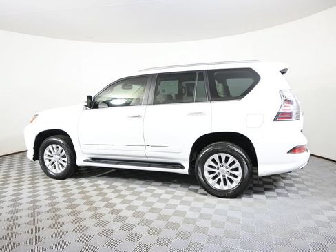 Used 2014 Lexus GX 460 w/ Premium Package AWD/4WD image 3