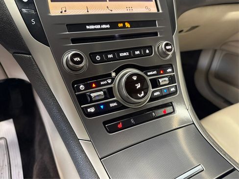 Used 2018 Lincoln MKZ Premiere image 18