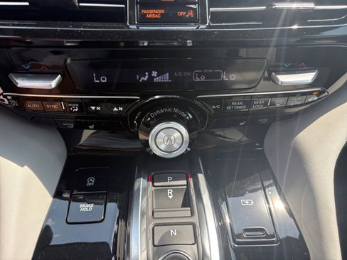 New 2026 Acura MDX w/ Technology Package FWD image 18