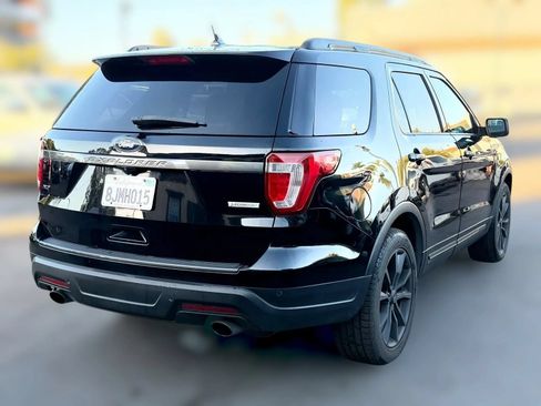 Used 2019 Ford Explorer XLT w/ Equipment Group 202A FWD image 8