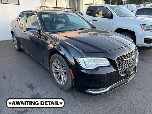 Used 2016 Chrysler 300 C RWD image 1