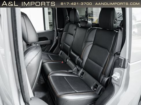 Used 2021 Jeep Gladiator Mojave image 19