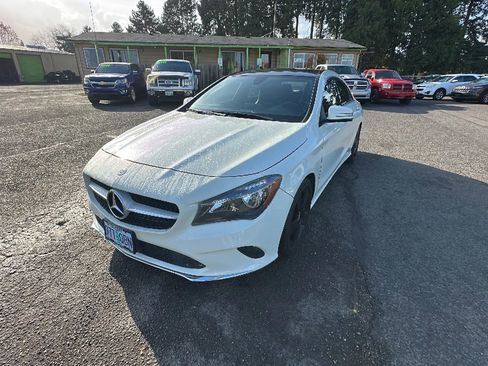Used 2018 Mercedes-Benz CLA 250 4MATIC w/ Premium Package image 7