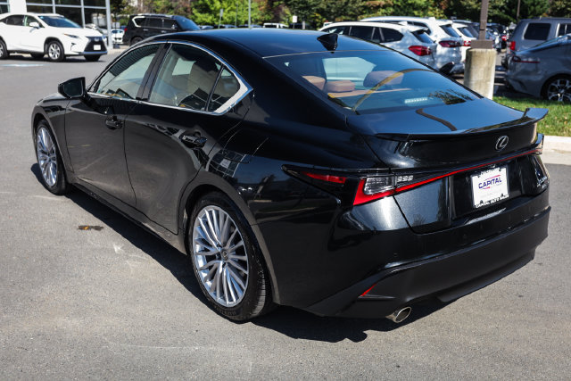 Used 2022 Lexus IS 300 AWD w/ Premium Package image 17