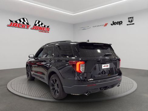 Used 2023 Ford Explorer ST-Line w/ Class IV Trailer Tow Package image 6