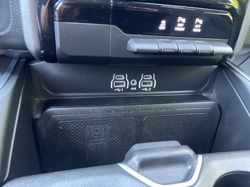 Used 2025 RAM 1500 Big Horn AWD/4WD image 28