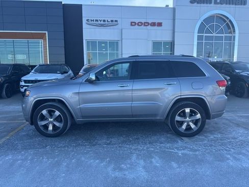 Used 2016 Jeep Grand Cherokee Overland image 2