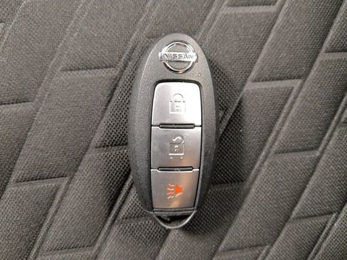 Used 2021 Nissan Kicks S FWD image 32