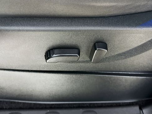 Used 2022 Nissan Frontier SV image 22