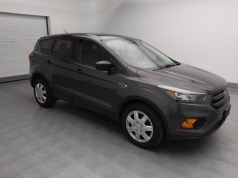 Used 2019 Ford Escape S image 11