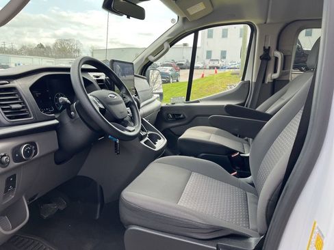 Used 2024 Ford Transit 350 XLT image 5