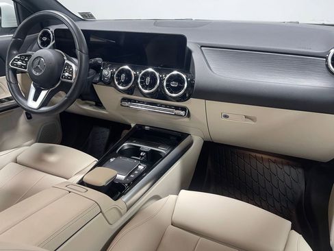 Used 2023 Mercedes-Benz GLA 250 4MATIC image 28