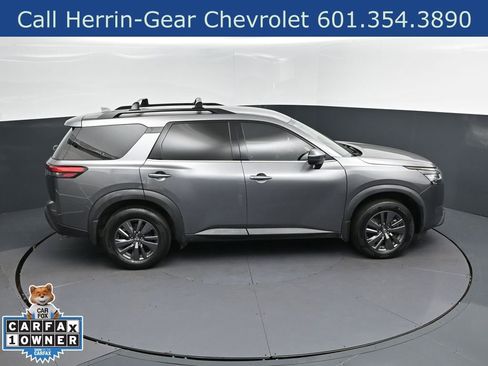 Used 2022 Nissan Pathfinder SV FWD image 37
