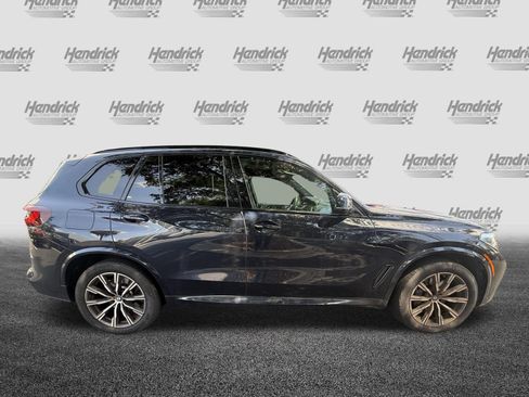 Used 2022 BMW X5 M50i AWD/4WD image 8