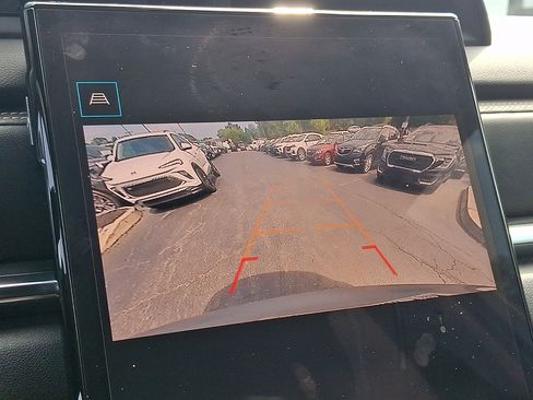 Used 2025 GMC Terrain Elevation AWD/4WD image 18