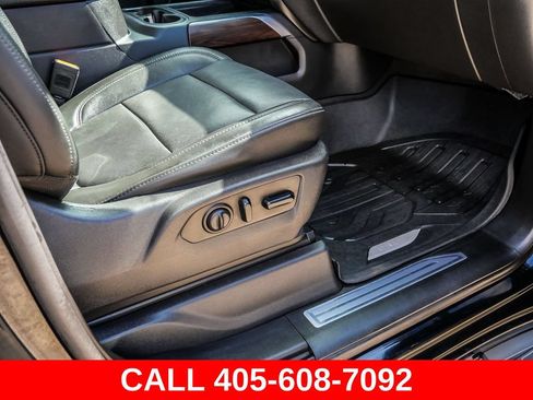 Used 2020 GMC Sierra 1500 SLT w/ SLT Premium Plus Package AWD/4WD image 16