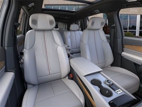 New 2026 Cadillac Vistiq Sport image 16