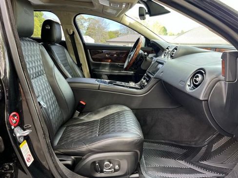 Used 2017 Jaguar XJ L Portfolio AWD/4WD image 24