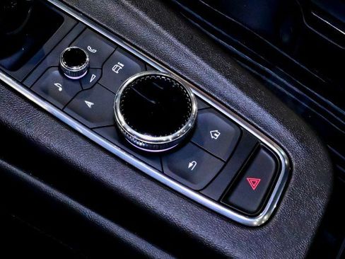 Used 2022 Cadillac Escalade ESV Sport image 39