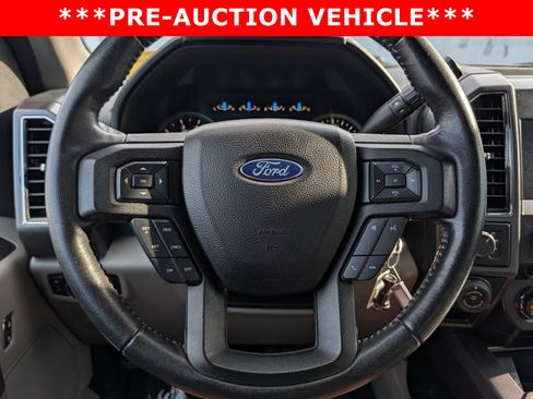 Used 2017 Ford F150 XLT w/ Equipment Group 302A Luxury AWD/4WD image 28