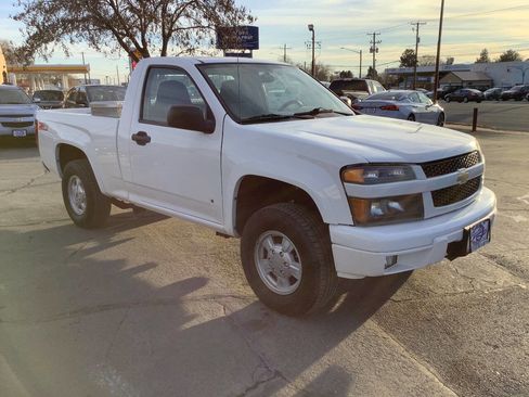 Used 2008 Chevrolet Colorado LS image 7