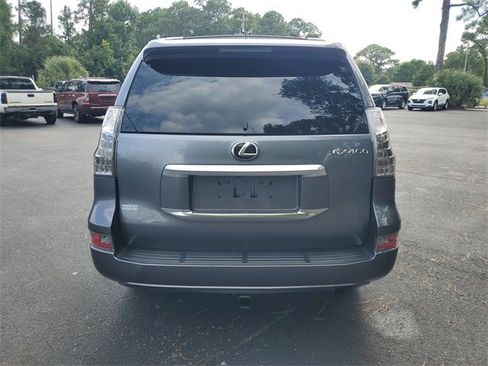 Used 2020 Lexus GX 460 Premium image 5
