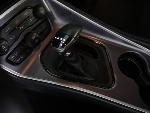 Used 2021 Dodge Challenger R/T image 39