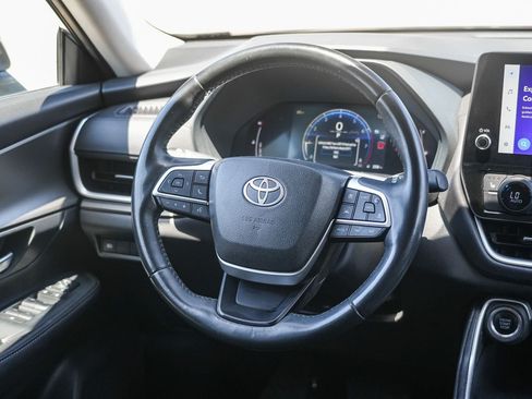 Certified 2024 Toyota Grand Highlander FWD image 15