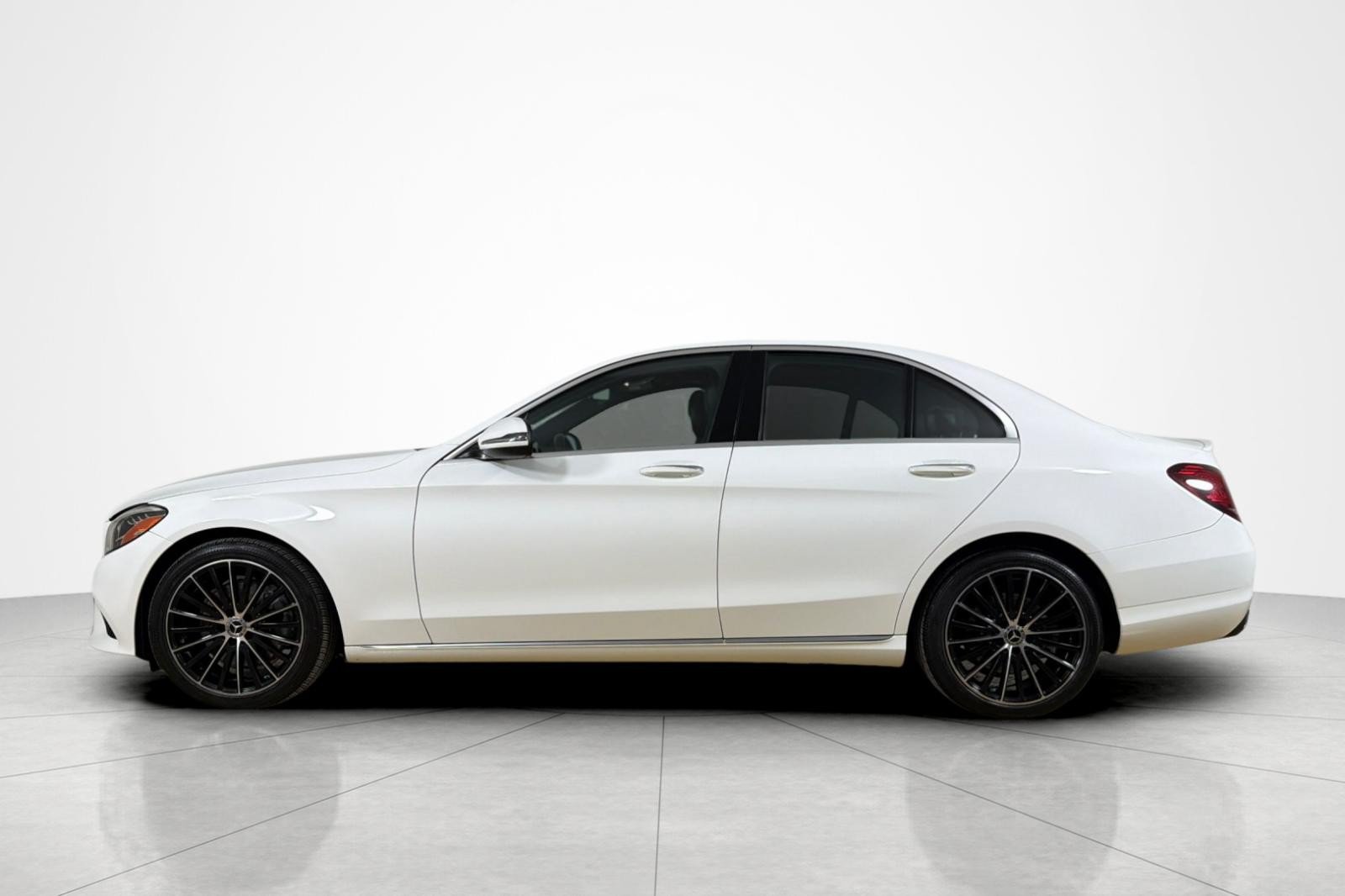Used 2019 Mercedes-Benz C 300 Sedan image 2
