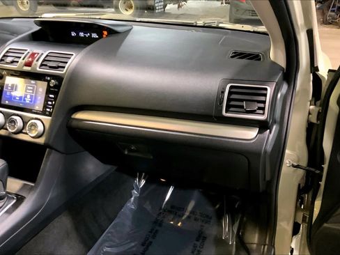 Used 2015 Subaru Crosstrek 2.0i Limited image 18