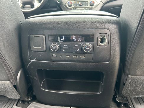 Used 2018 GMC Yukon SLT w/ Open Road Package AWD/4WD image 24