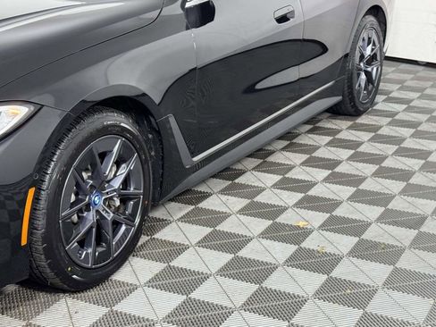 Used 2023 BMW i4 eDrive40 w/ Premium Package RWD image 13