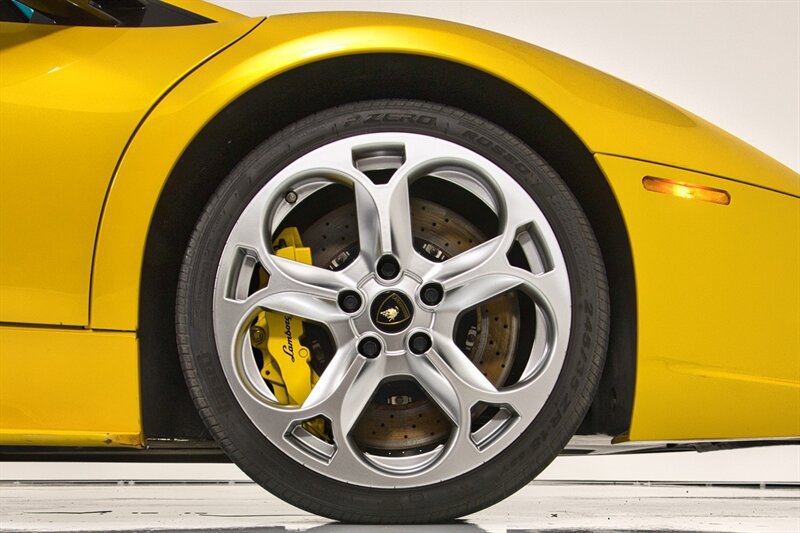 Used 2006 Lamborghini Murcielago Coupe AWD/4WD image 18