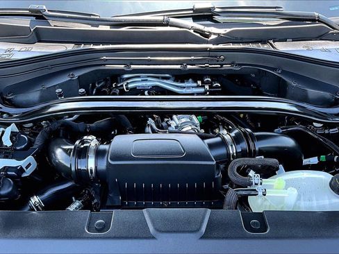 Used 2025 Lincoln Aviator AWD image 11