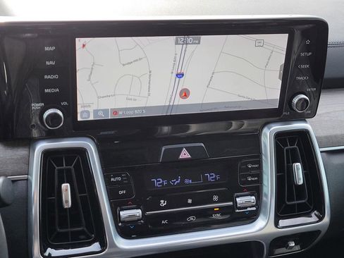 Used 2021 Kia Sorento SX Prestige image 25