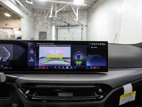 Certified 2025 BMW 330i xDrive Sedan w/ M Sport Package image 18