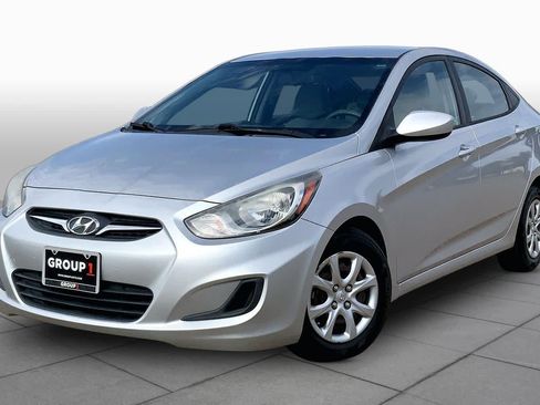 Used 2014 Hyundai Accent GLS FWD image 1