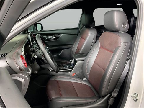 Used 2025 Chevrolet Blazer RS w/ Driver Confidence II Package FWD image 8