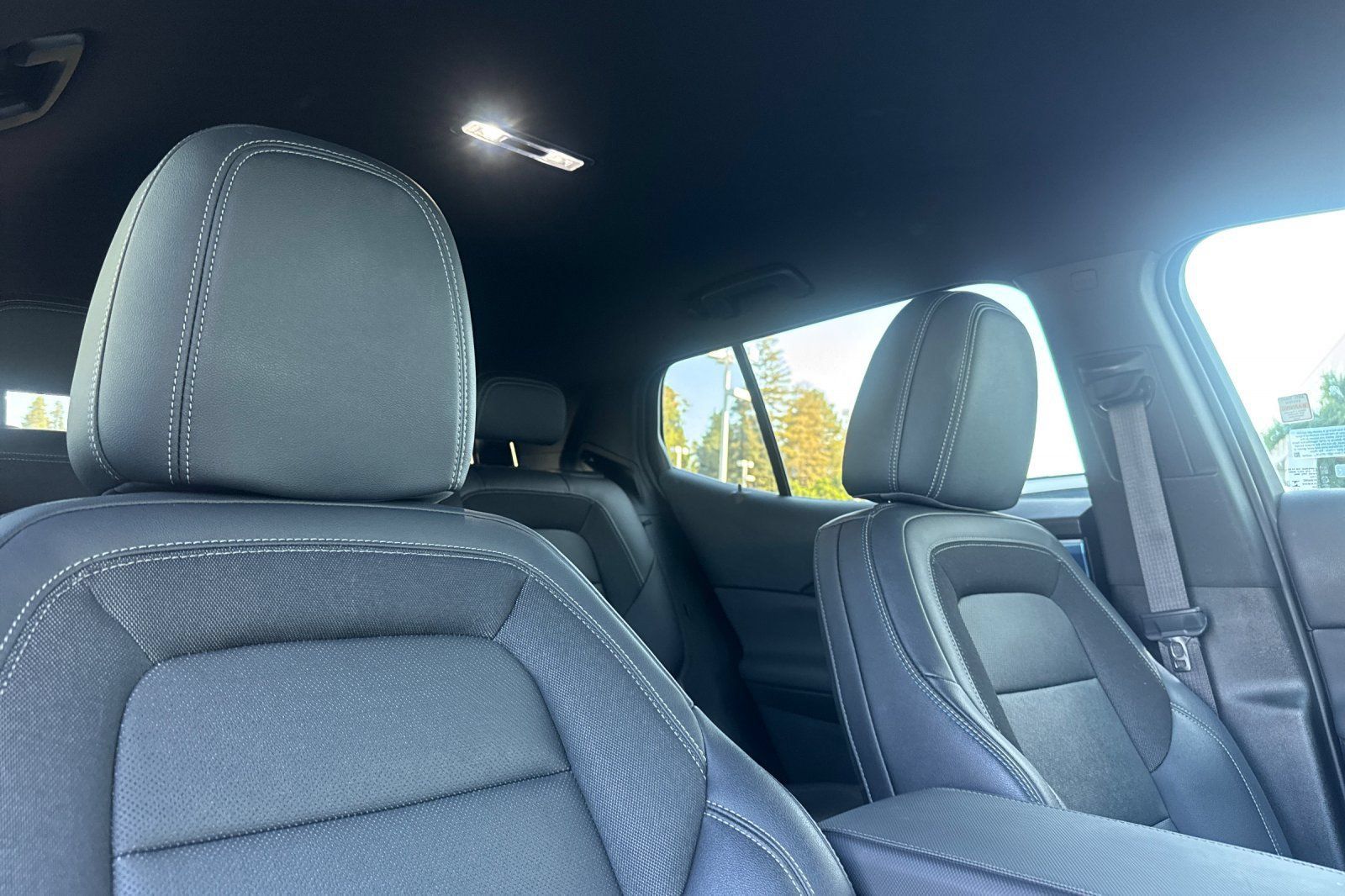 Used 2024 Chevrolet Equinox EV LT w/ LPO, Trailering Package FWD image 21