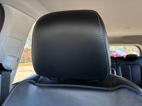 Used 2021 Jeep Grand Cherokee L Limited image 13