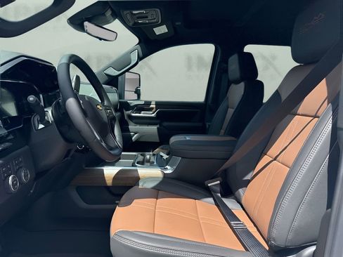 New 2026 Chevrolet Silverado 3500 High Country w/ Technology Package AWD/4WD image 9